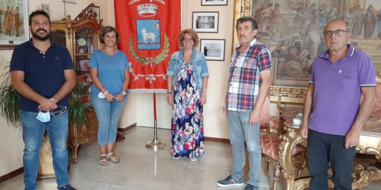 Rimpasto nella Giunta di Canicattini Bagni: esce Loretta Barbagallo e il Sindaco nomina Mariangela Scirpo