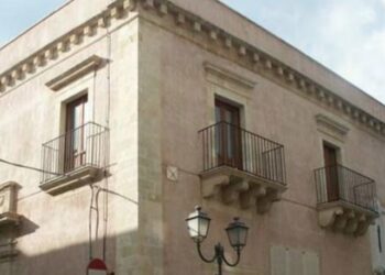 Il Palazzo della cultura di Sortino nello storico edificio della municipalità