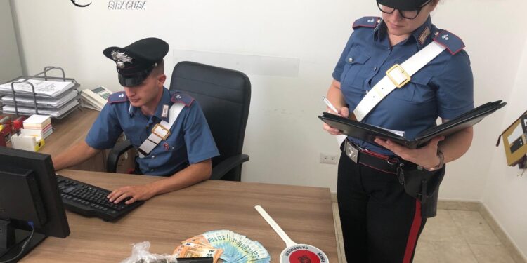 Augusta. Giovane donna trovata in possesso di marijuana e hashish: arrestata