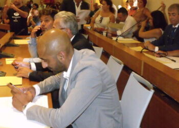 Siracusa. Scioglimento Consiglio Comunale, 17 consiglieri scrivono a Musumeci