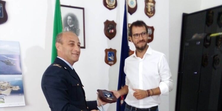 Siracusa. Riqualificazione waterfront Elorina, visita di Paolo Ficara nella sede dell’Aeronautica