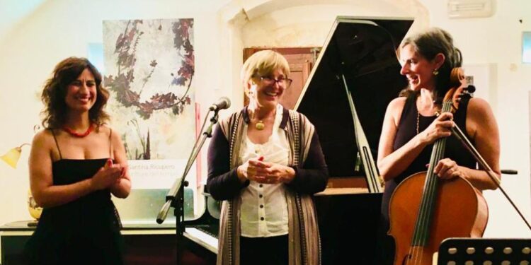 Inaugurata a Canicattini Bagni la mostra e presentato il libro fotografico di Santina Ricupero