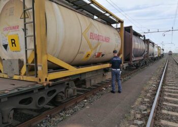 Siracusa. Controlli della Polizia sulle merci pericolose trasportate in ferrovia