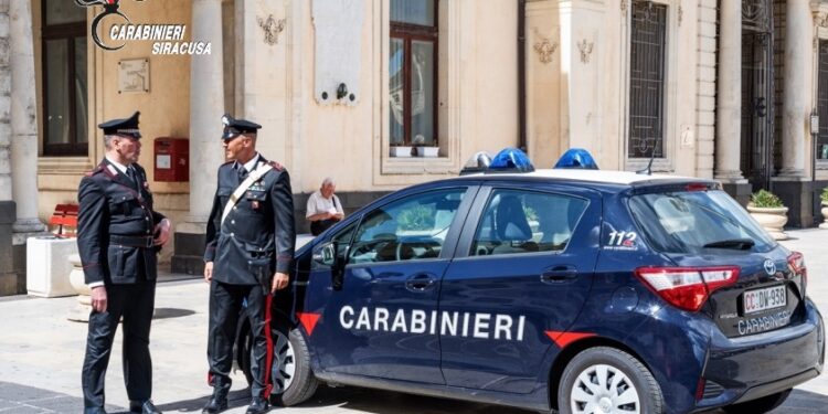 Palazzolo Acreide. Non accetta la fine della relazione e inveisce contro l’ex compagna, arrestato