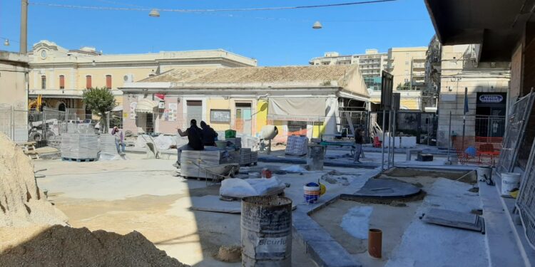 Siracusa. Via Crispi, Corso Umberto e Viale Ermocrate interrotte, impossibile raggiungere la stazione