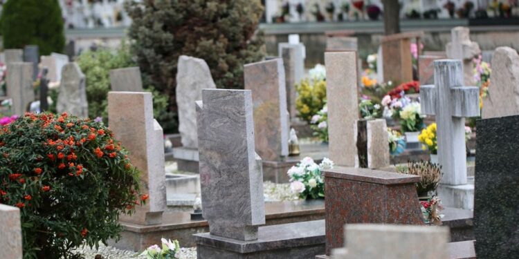 Sortino. Fino al 3 novembre cimitero aperto dalle 8 alle 18