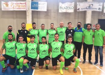 Calcio, i ragazzi del Real Palazzolo vincono contro il Villasmundo. Formazione femminile battuta dal Catania C5