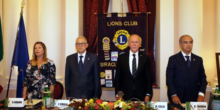 Un clima di grande amicizia per il Meeting di Apertura e per la XXX Charter Night del Club Lions Siracusa Eurialo