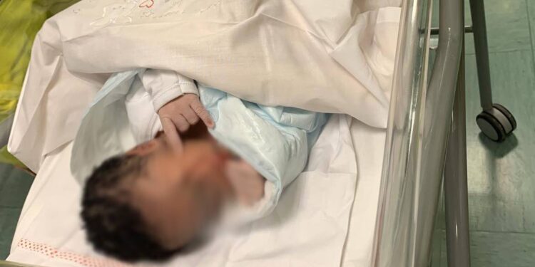 Lieto evento in autoambulanza in corsa tra Floridia e Siracusa