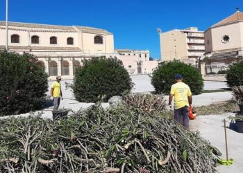 Siracusa. Sistemazione verde piazza Santa Lucia