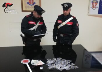 Siracusa. Detenzione illecita di stupefacenti e violazione normativa anti covid, denunciato