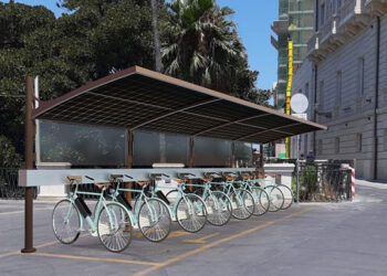 Siracusa. Mobilità sostenibile, il Comune sceglie pensiline fotovoltaiche per la ricarica di bici elettriche