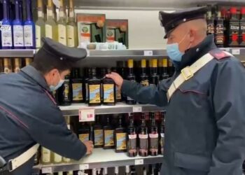 Priolo Gargallo. Ruba alcolici al supermercato, arrestato dai Carabinieri