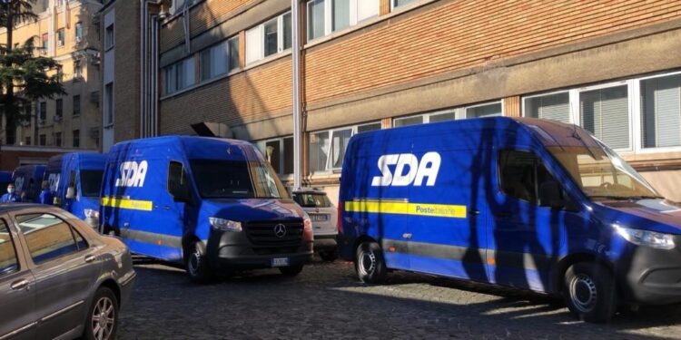 Poste Italiane consegna il vaccino Moderna alle strutture sanitarie siciliane