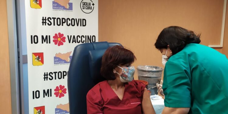 Asp Siracusa, concluse le vaccinazioni del personale sanitario aziendale