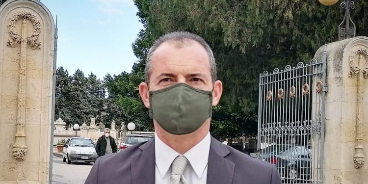 Siracusa. Incuria e degrado al cimitero, Mangiafico: “incassati 2,5 milioni di euro, spese solo briciole”