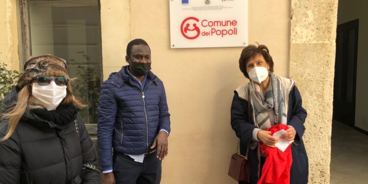 Siracusa. Inaugurato ieri mattina l’ufficio del Comune dei Popoli