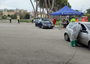 Covid-19, screening sulla popolazione scolastica: su 9823 tamponi 63 positivi