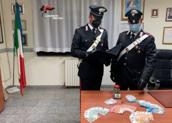 Floridia. Trovato un supermarket della droga: arrestato dai Carabinieri