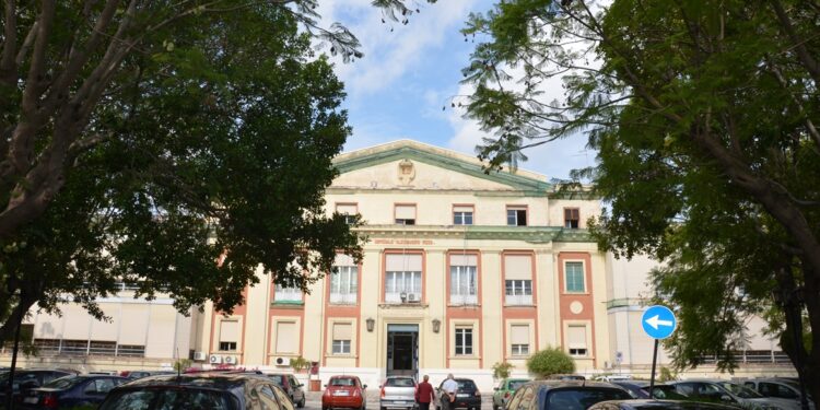 L’Asp di Siracusa assume un reumatologo per l’ambulatorio di reumatologia