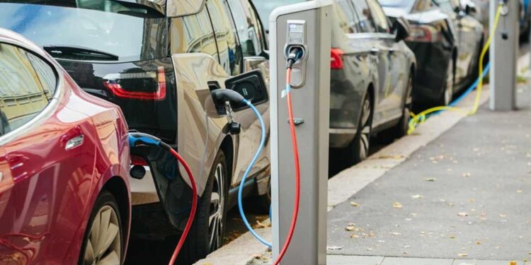 Auto elettriche: come sta avvenendo la transizione ecologica in Sicilia e in città