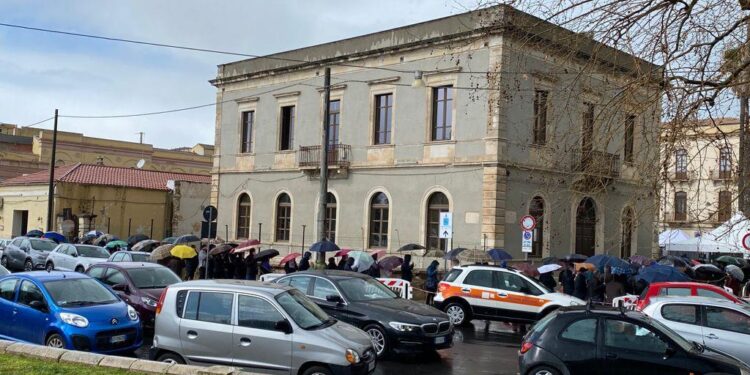 Vaccini Covid: “indignati per i disagi a cui sono stati costretti i cittadini”