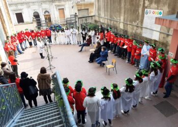 Canicattini. “Dantedì”, le 2° classi della scuola media hanno celebrato Dante Alighieri