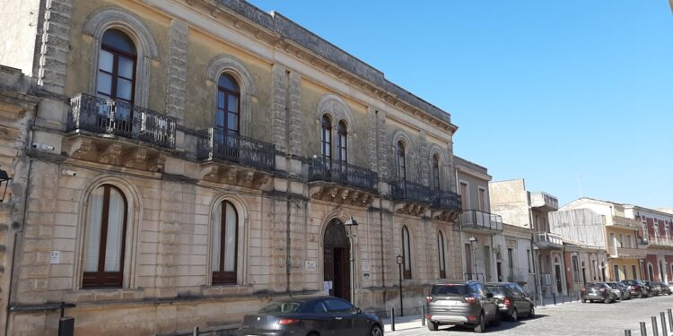 Domenica 7 marzo vaccinazione anti Covid al personale scolastico e alla Polizia Municipale a Canicattini