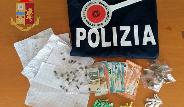 Siracusa. Contrasto alle piazze di spaccio, rimossi cancelli e portoni abusivi: due arresti