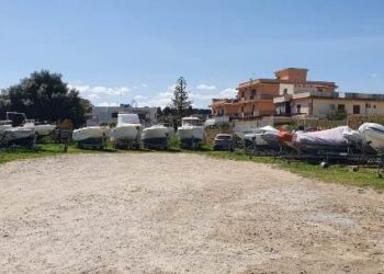 Augusta. Controlli amministrativi in una rimessa di natanti: elevate sanzioni