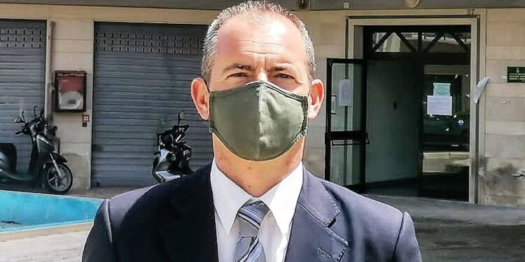 Siracusa. Servizi a supporto del Comune. Mangiafico a nome del movimento Civico 4