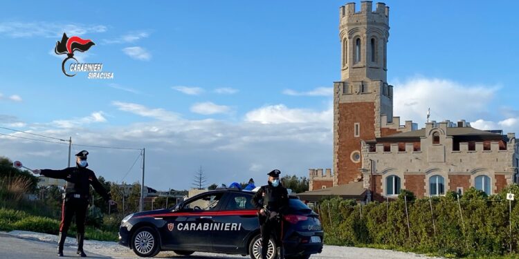Pachino. Evasione, furto e rapina: arrestato 39enne