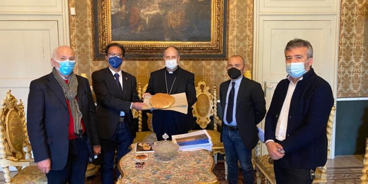 Ucsi Siracusa, cento chilogrammi alla Caritas della parrocchia San Tommaso