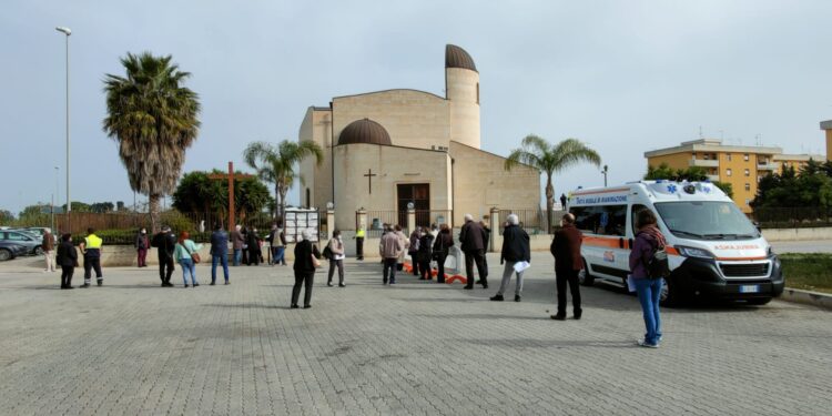 Covid, in 16 parrocchie della provincia di Siracusa vaccino agli anziani per la giornata straordinaria