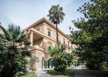 “Accanto agli ultimi”, a Palermo partono le vaccinazioni per i senzatetto