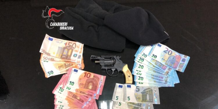 Siracusa. Rapina a mano armata in una tabaccheria, arrestato un minorenne