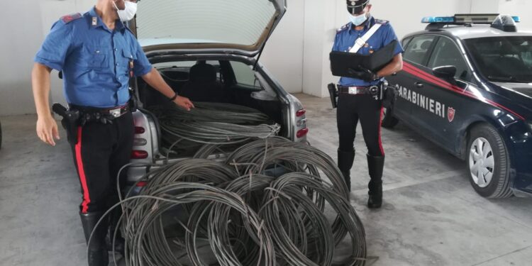 Augusta. Attività congiunta di Carabinieri e Polizia per l’arresto di tre ladri di rame