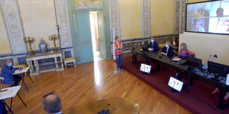 Siracusa. Tumori al seno in Sicilia, l’appello della commissione Salute Ars: “Accogliete l’invito per il test mammografico gratuito”