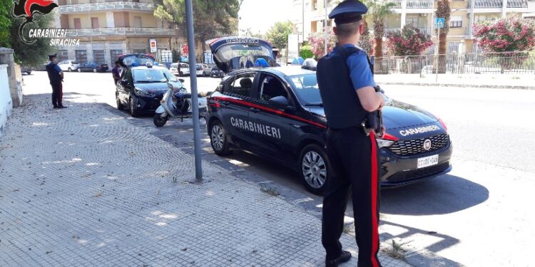 Siracusa. Perseguitava l’ex fidanzata fino a dar fuoco al motorino della donna, arrestato