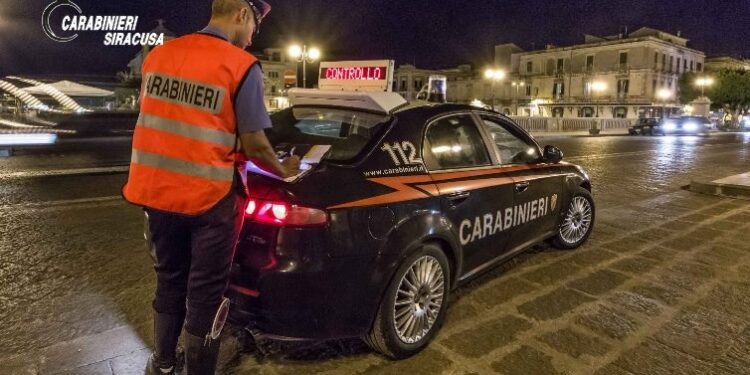 Siracusa. Stalker ai domiciliari evade per minacciare l’ex moglie