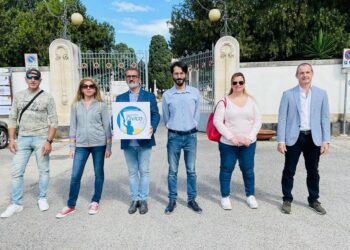 Siracusa. Il movimento Civico 4, a pochi giorni dalle festività dei morti, fa i “conti in tasca” al Comune