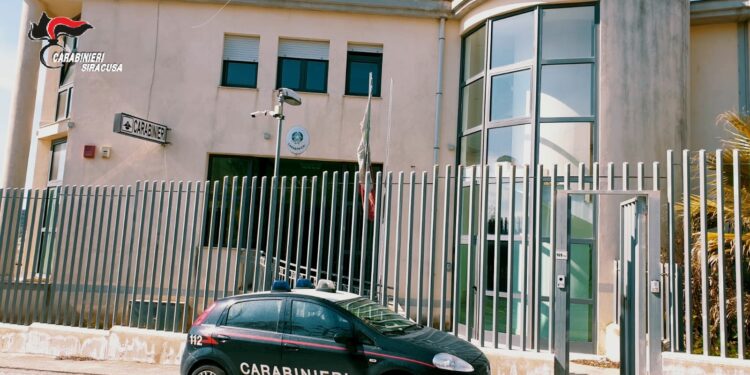 Ferla. Giovane segnalato per possesso di marijuana
