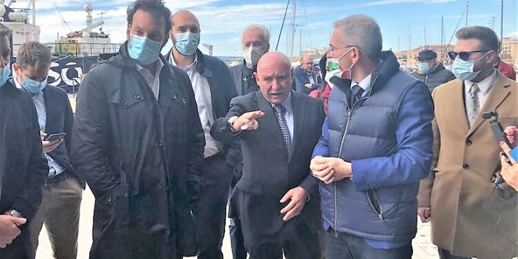 Siracusa. Consegnati dalla Regione i lavori per la nuova pavimentazione della Marina