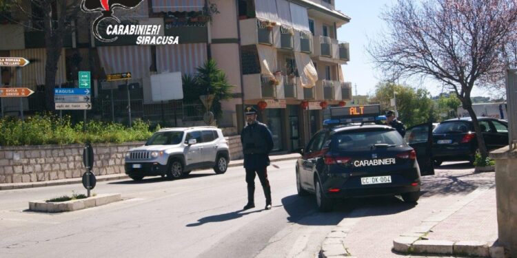 Noto. Finisce in carcere un 22enne colpevole di estorsione ai danni di una coppia di anziani