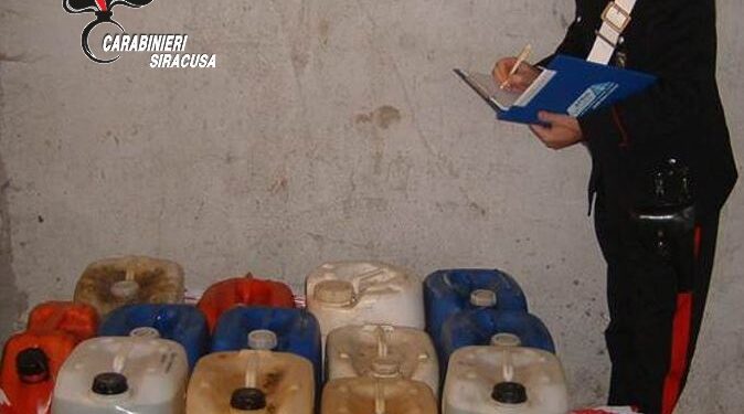 Noto. Tentano di rubare 200 litri di carburante da un’azienda vinicola, sorpresi ed arrestati dai Carabinieri