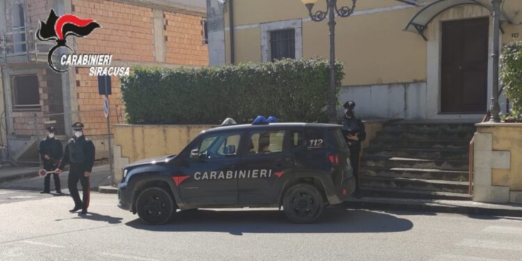 Villasmundo, violazioni della misura detentiva domiciliare: 55enne condotto in carcere