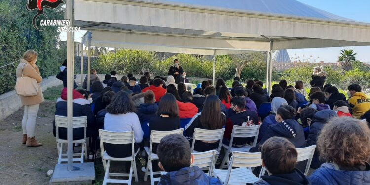 Siracusa. Concorso giornalistico alla memoria di Libero Grassi, gli studenti del Vittorini intervistano i Carabinieri