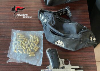 Lentini. Detenzione abusiva di pistola e munizioni, arrestate due persone