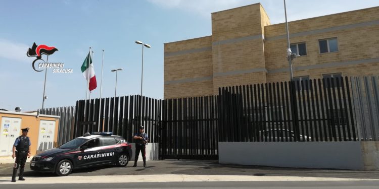 Augusta. Due uomini, sorpresi a rubare il carrello di un’imbarcazione, arrestati dai Carabinieri