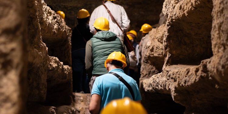 Siracusa. Alla scoperta della Catacomba di Santa Lucia “Dal Buio alla Luce”